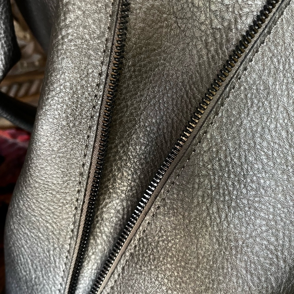 Montana West Gunmetal Pebbled Vegan Leather Hobo Tote and Cosmetic Pouch - Picture 8 of 8